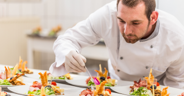 How Restaurants Can Market a 5-Star Dining Experience
